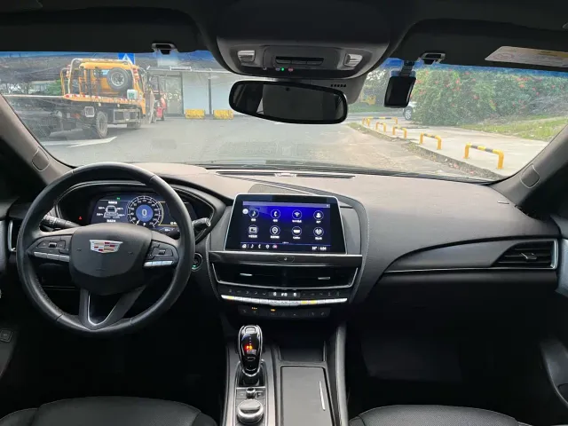 Cadillac CT5 — Фото автомобиля 13