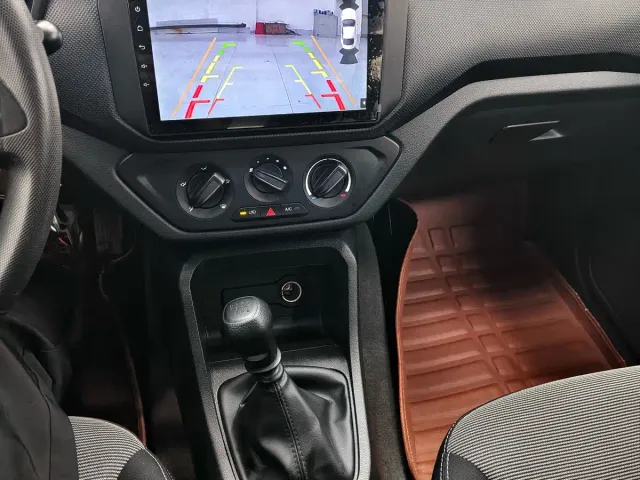 Wuling Hongguang — Фото автомобиля 14