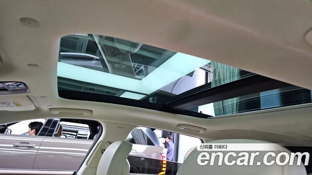 Hyundai Grandeur GN7 — Фото автомобиля 25