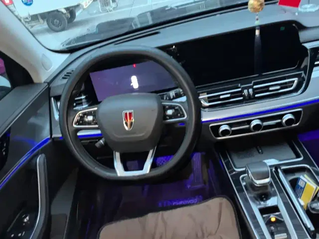 Hongqi HS5 — Фото автомобиля 15