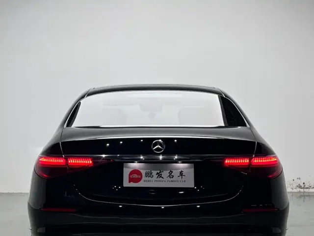 Mercedes-Benz S-Class — Фото автомобиля 16