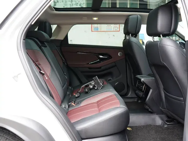 Land Rover Range Rover Evoque — Фото автомобиля 5