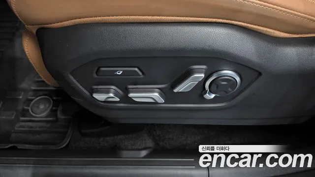 Hyundai Santafe — Фото автомобиля 23
