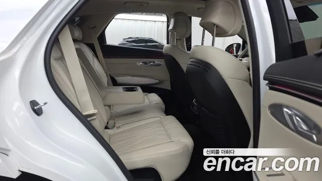 Genesis GV70 — Фото автомобиля 18