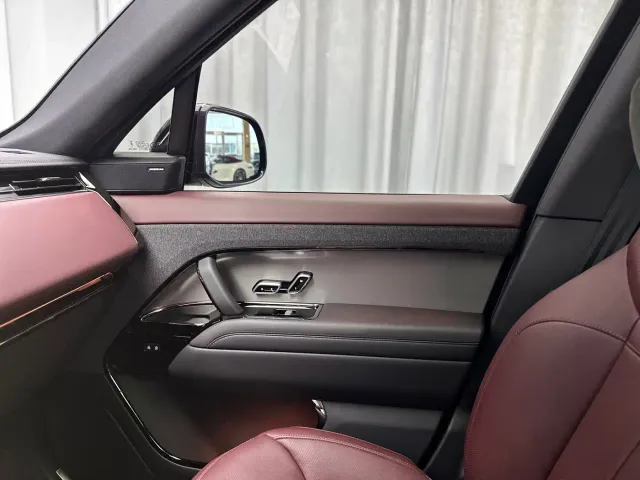 Land Rover Range Rover Sport — Фото автомобиля 24