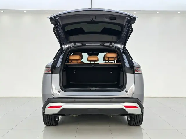 BYD Song L DM-i — Фото автомобиля 30