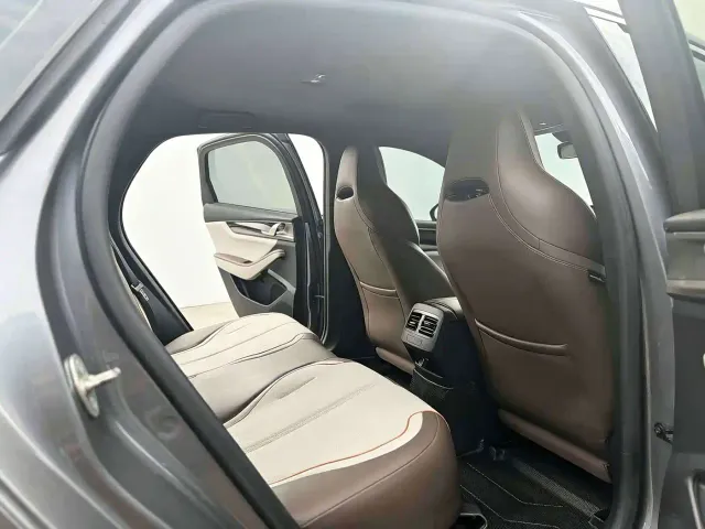 BYD Qin PLUS — Фото автомобиля 6