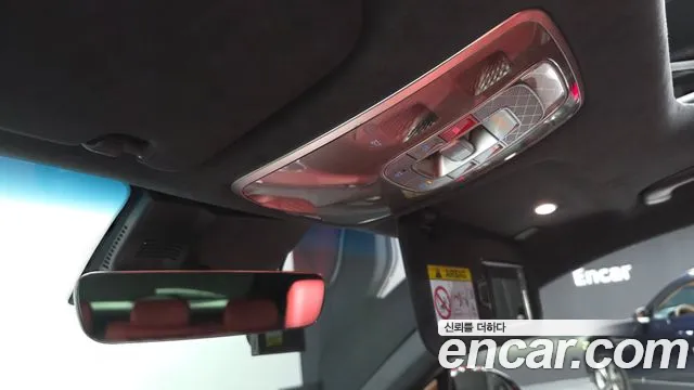 Genesis GV70 — Фото автомобиля 24