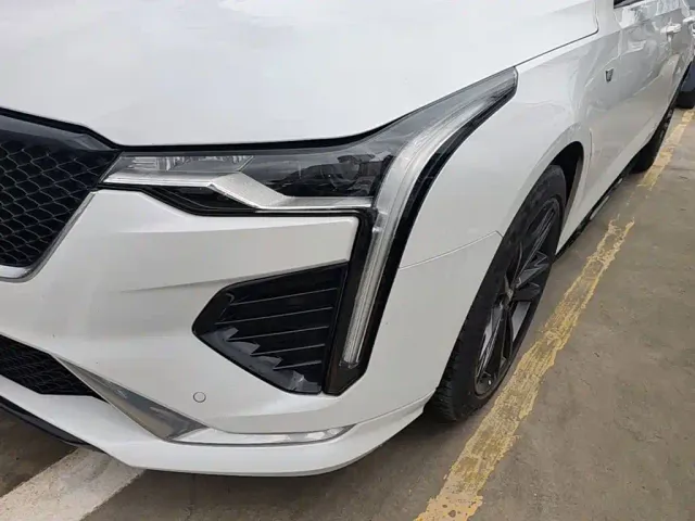 Cadillac CT4 — Фото автомобиля 17