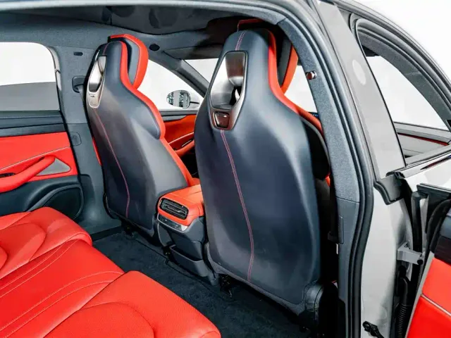 Xiaomi SU7 — Фото автомобиля 19