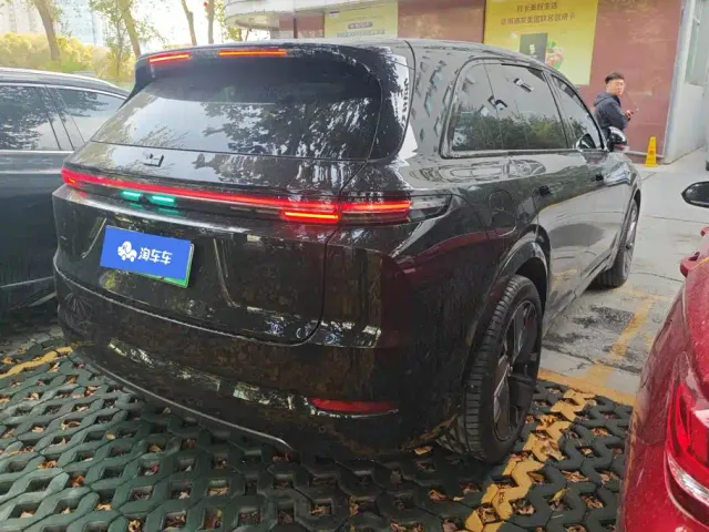 Li Auto L7 — Фото автомобиля 3