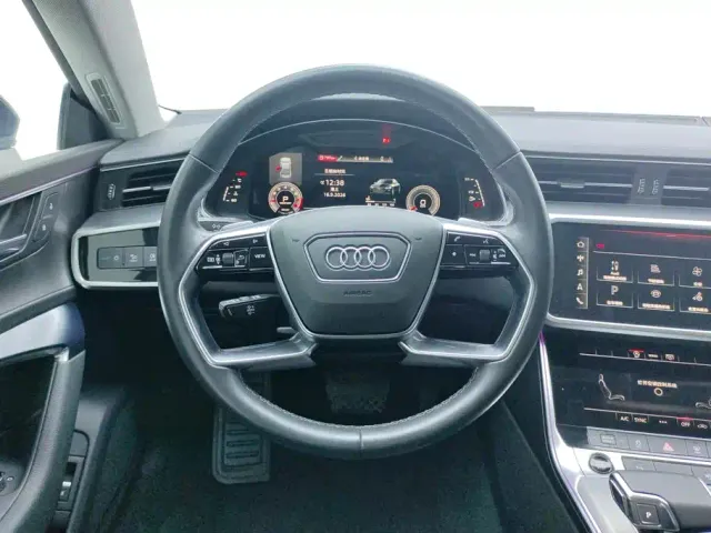 Audi A7L — Фото автомобиля 15
