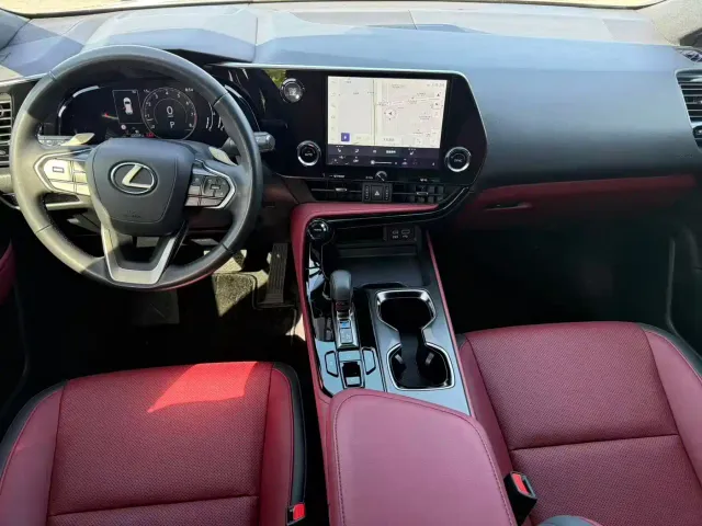 Lexus NX — Фото автомобиля 6