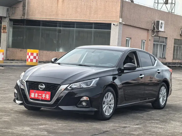 Фотография автомобиля — Nissan Teana