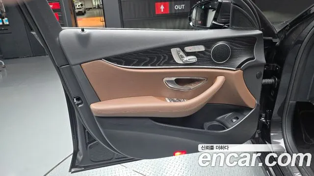 Mercedes-Benz E-Class W213 — Фото автомобиля 13