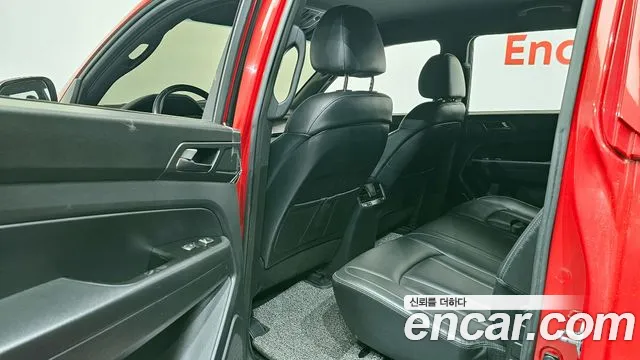 KG_Mobility_Ssangyong Rexton Новый Rexton Sport Khan Дизель 2.2 4WD — Фото автомобиля 25
