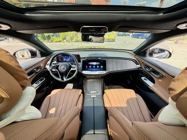 Mercedes-Benz E-Class — Фото автомобиля 13