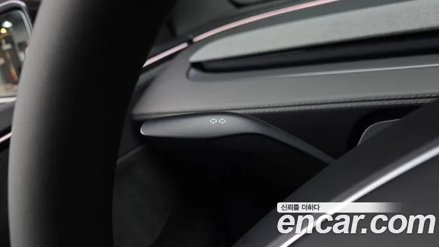 Tesla Model Y — Фото автомобиля 14