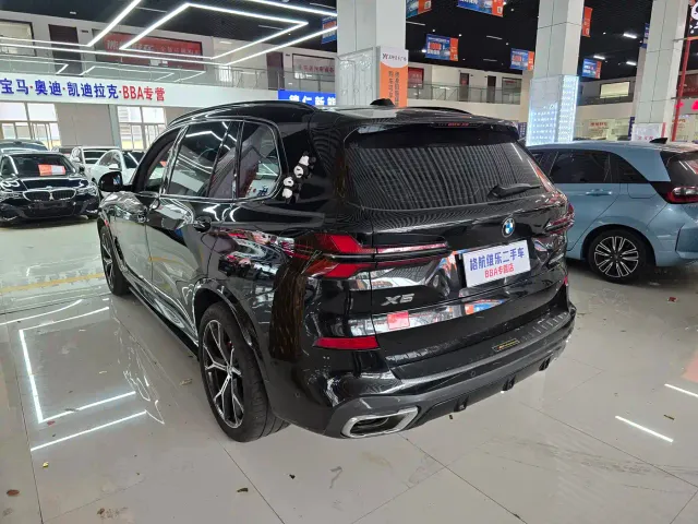 BMW X5 — Фото автомобиля 11