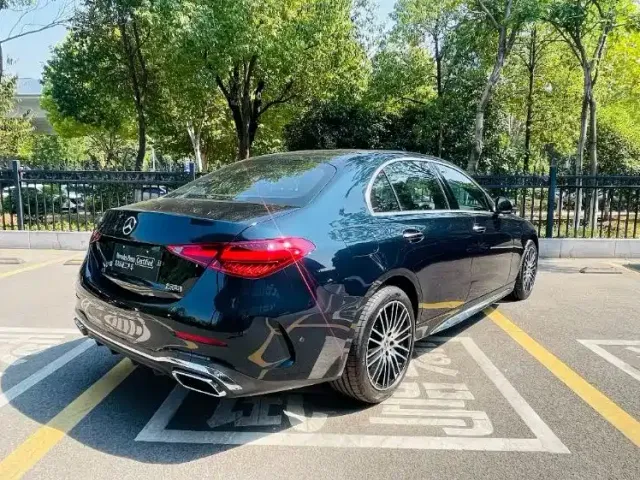 Mercedes-Benz C-Class — Фото автомобиля 3