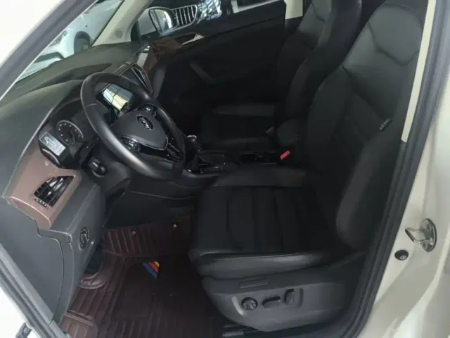 Volkswagen Tharu — Фото автомобиля 14