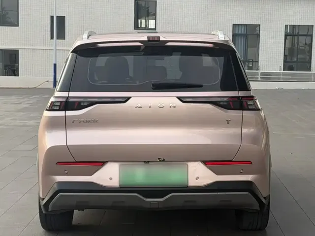 Aion AION Y 2022 80 Intelligent Driving Edition — Фото автомобиля 23