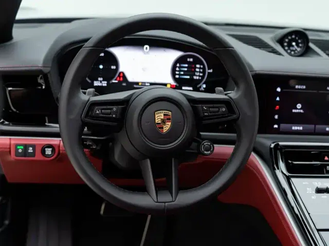 Porsche Panamera — Фото автомобиля 13