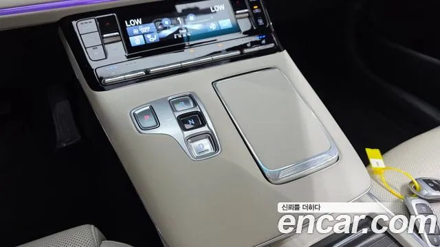 Hyundai Grandeur (New) Hybrid — Фото автомобиля 12