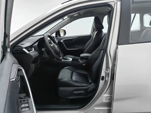 Toyota Wildlander — Фото автомобиля 10
