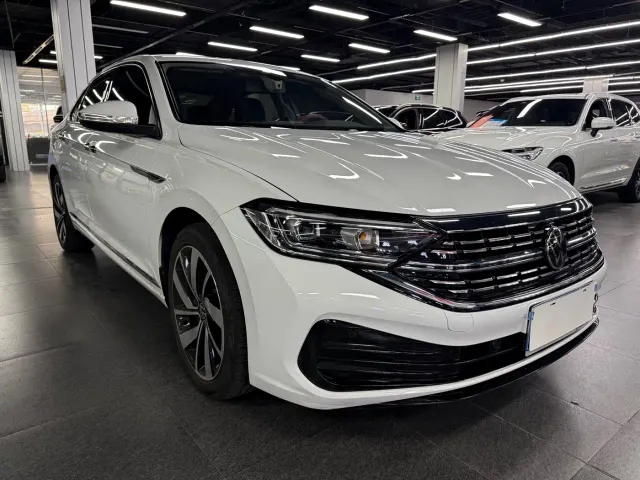 Volkswagen Sagitar — Фото автомобиля 3