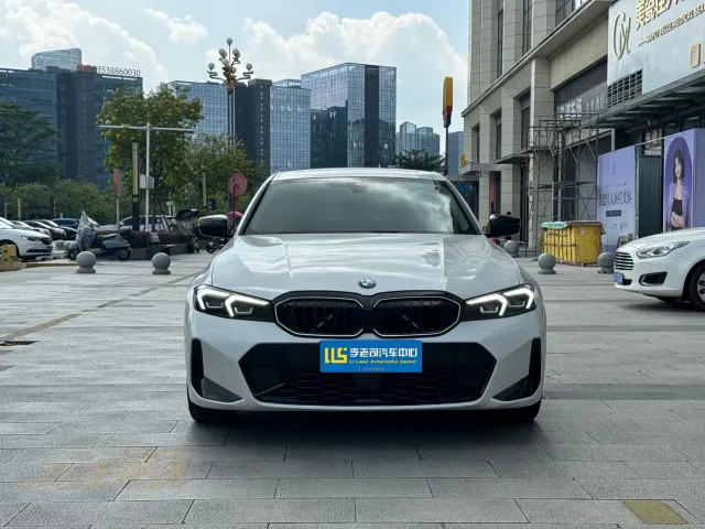 BMW 3 Series — Фото автомобиля 2