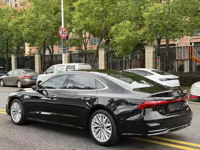 Audi A7L — Фото автомобиля 6