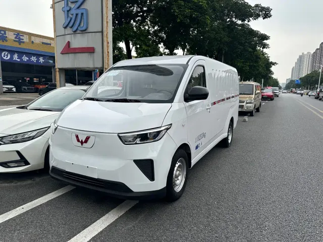 Фотография автомобиля — Wuling Yangguang