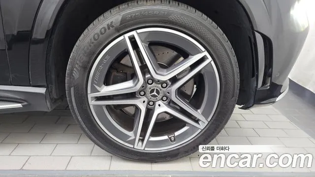 Mercedes-Benz GLS-Class — Фото автомобиля 22