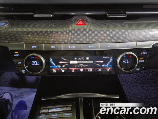 Genesis G80 Бензин 2.5 турбо AWD — Фото автомобиля 10