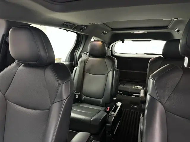 Toyota Granvia — Фото автомобиля 9