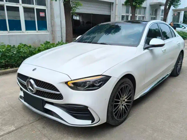 Фотография автомобиля — Mercedes-Benz C-Class