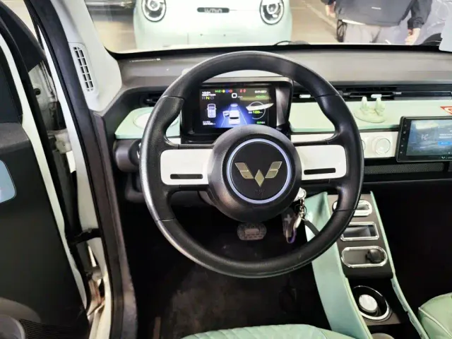 Wuling Hongguang Mini EV — Фото автомобиля 10