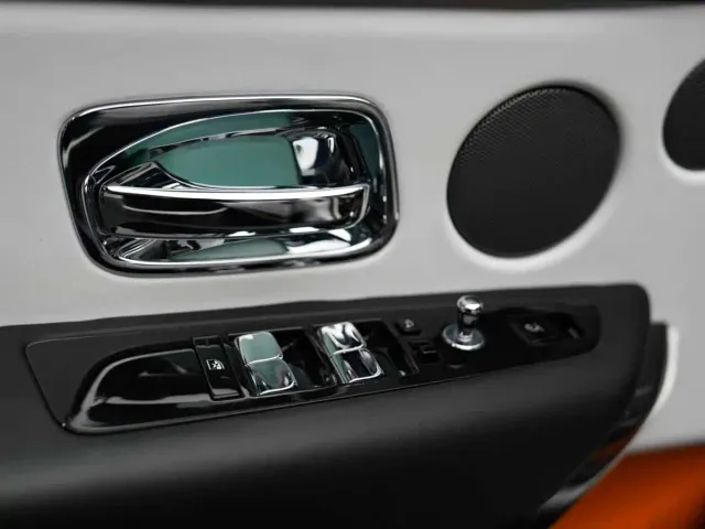 Rolls-Royce Cullinan — Фото автомобиля 22