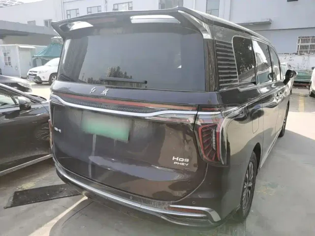 Hongqi HQ9 PHEV — Фото автомобиля 6