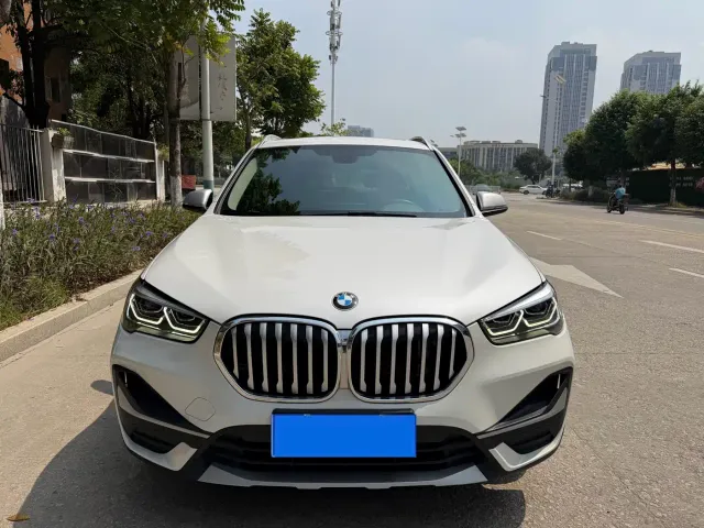 BMW X1 — Фото автомобиля 2