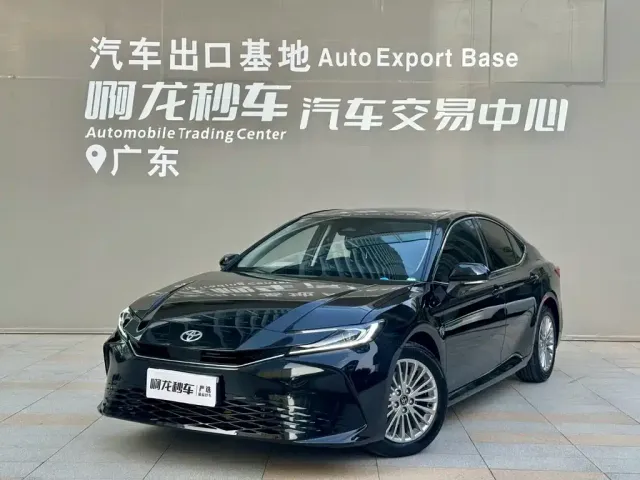 Фотография автомобиля — Toyota Camry