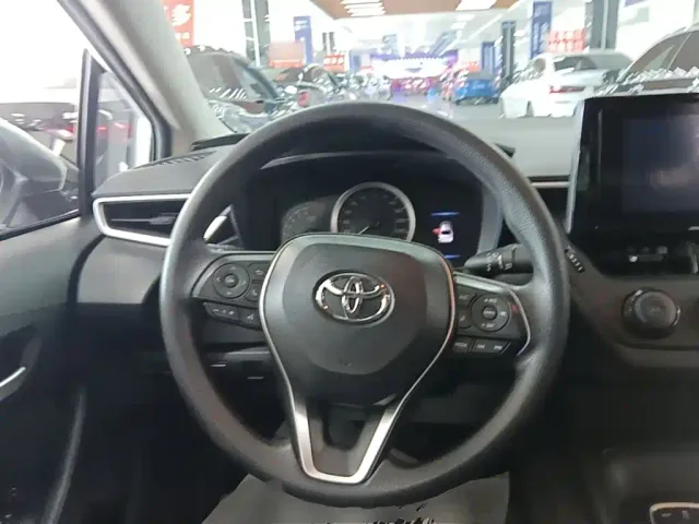 Toyota Corolla — Фото автомобиля 10