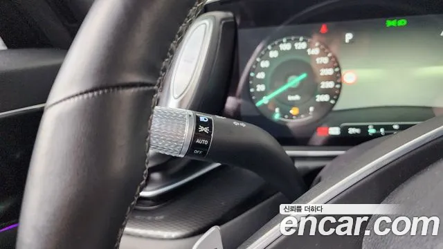 Genesis G90 Бензин 3.5 турбо AWD — Фото автомобиля 30
