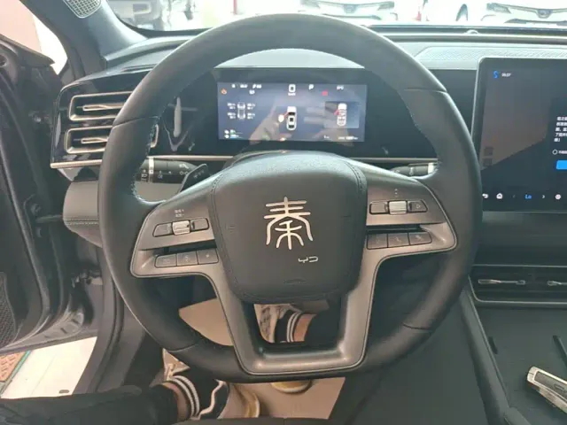 BYD Qin L — Фото автомобиля 10
