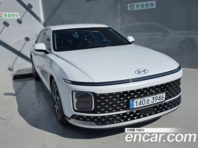 Hyundai Grandeur GN7 — Фото автомобиля 3
