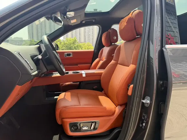 Li Auto Li L8 2024 Pro — Фото автомобиля 4