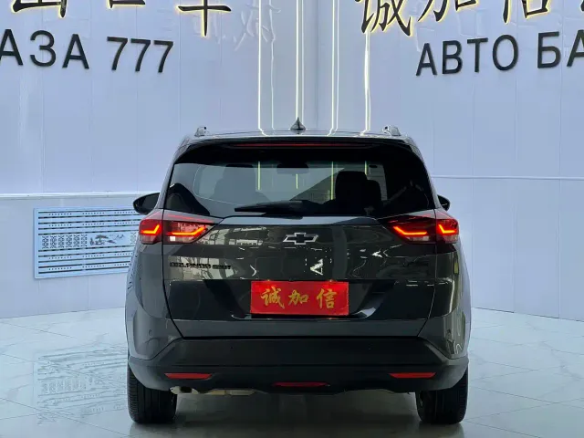 Chevrolet Orlando — Фото автомобиля 5