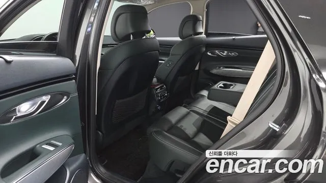Genesis GV70 Electrified GV70 — Фото автомобиля 11