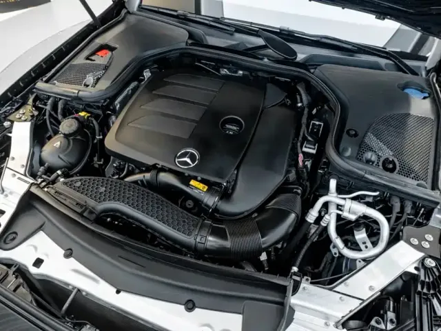 Mercedes-Benz E-Class — Фото автомобиля 11